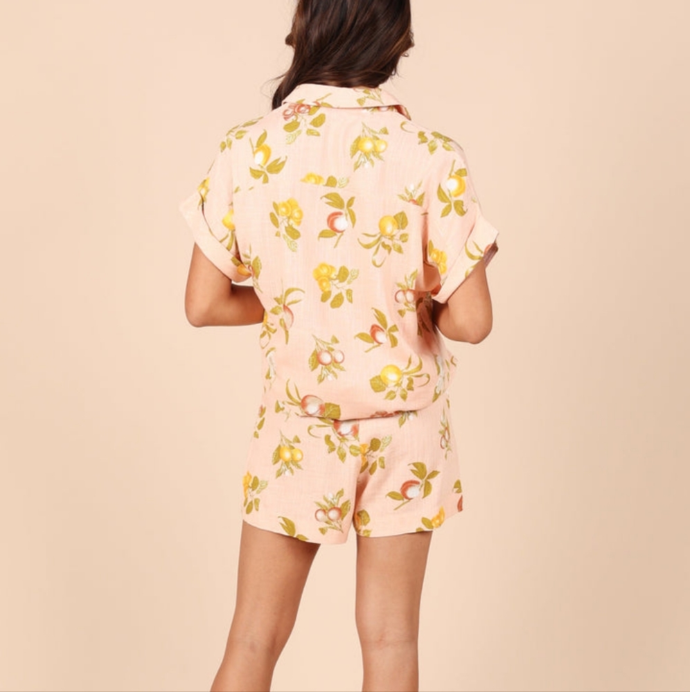 Petal & Pup Cecily Short Sleeve Button Down Top - Picture 2 of 8